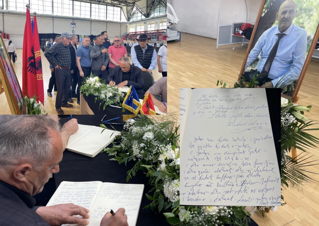 Gjeneral Kudusi Lama dhe Nait Hasani nënshkruajnë në librin e ngushëllimeve për Sahit Jasharin