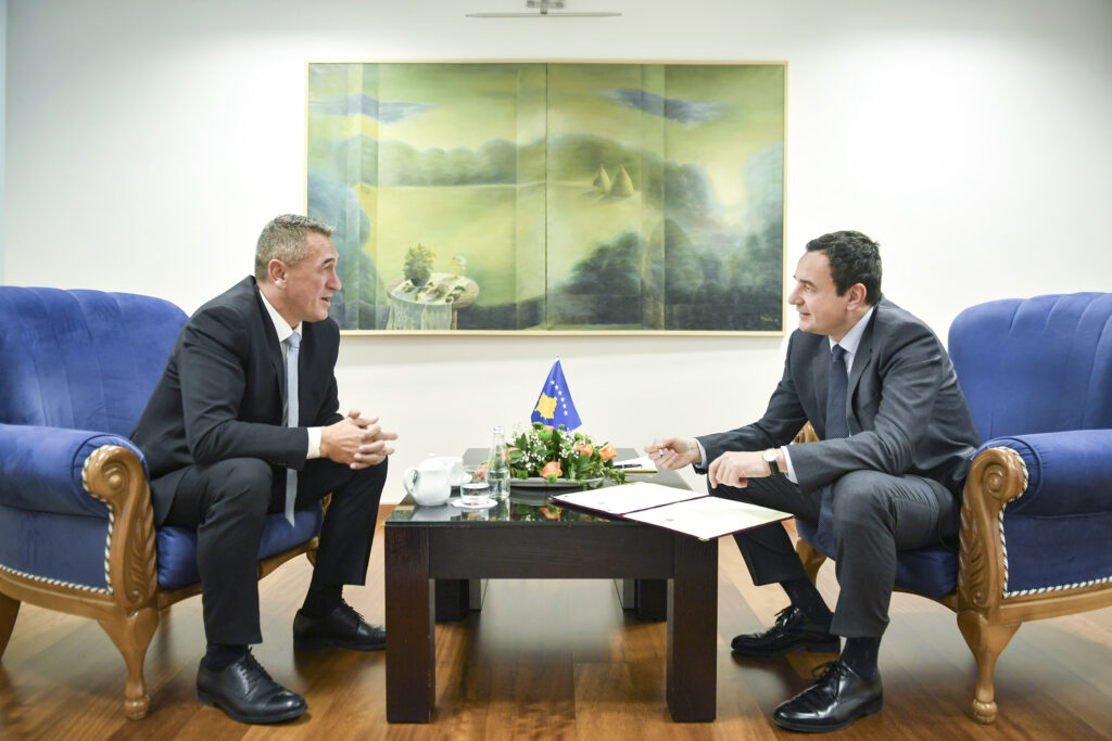 Rashiqi  Institucionet të formohen në pako  jo fazë pas faze   do t i kërkoj Kurtit bashkëpunim për presidentin