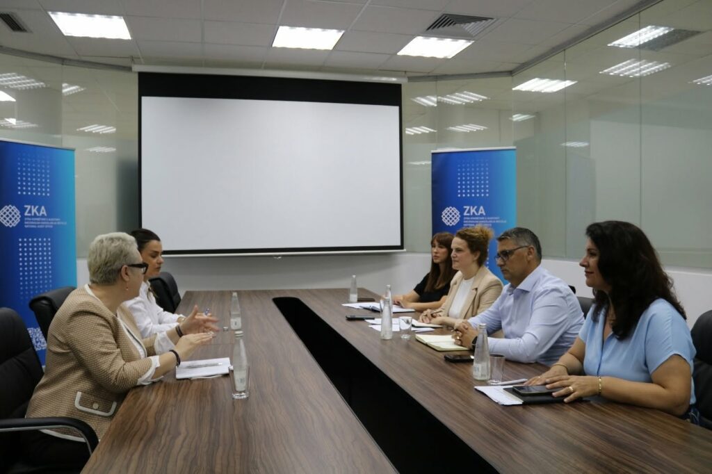 zka-dhe-undp-diskutojne-mundesite-per-forcimin-e-kapaciteteve-profesionale-te-stafit