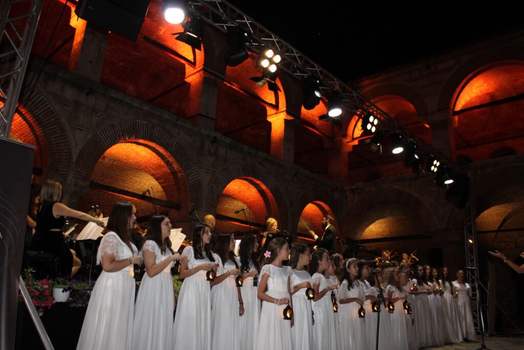 kultura-si-gur-themeli-i-identitetit-kombetar-ne-shkupin-dardan