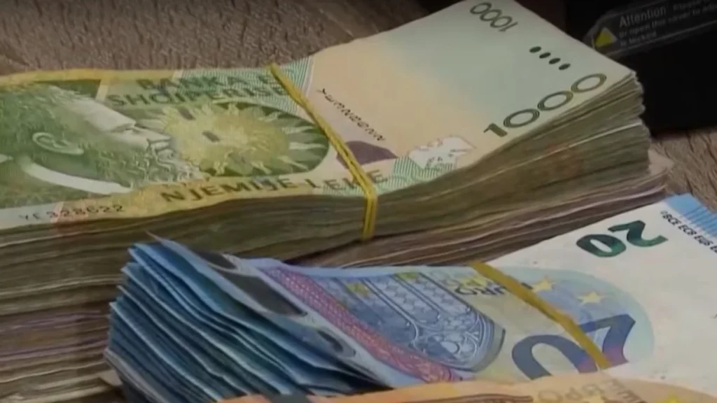  Lamtumirë lekut   Shqipëria nis edhe ligjërisht adoptimin e euros