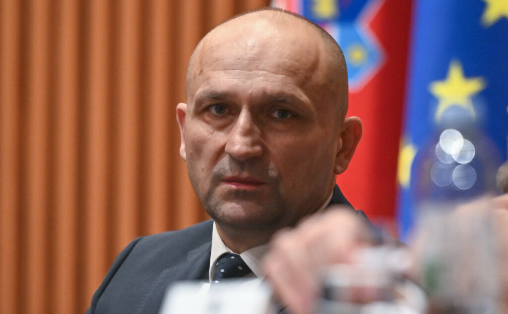 Ministri kroat i Mbrojtjes paralajmëron nga Turqia  Duam të rrisim numrin e ushtarëve tanë në KFOR