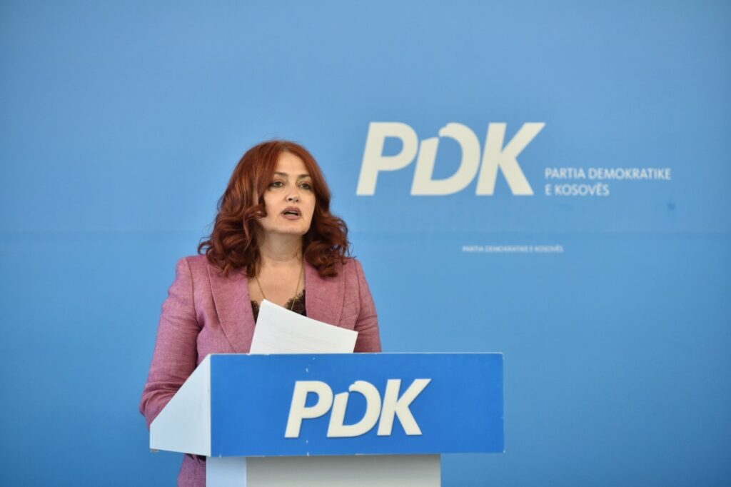 Eliza Hoxha  Nëse Kurti ka vullnet politik  gjendet zgjidhja për institucionet