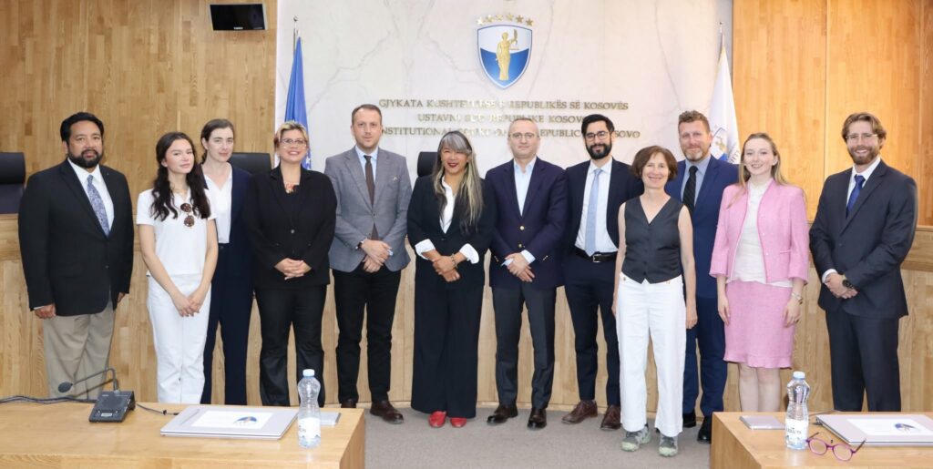 Gjykatën Kushtetuese e vizituan profesorë dhe studentë të Universitetit të Minesotas