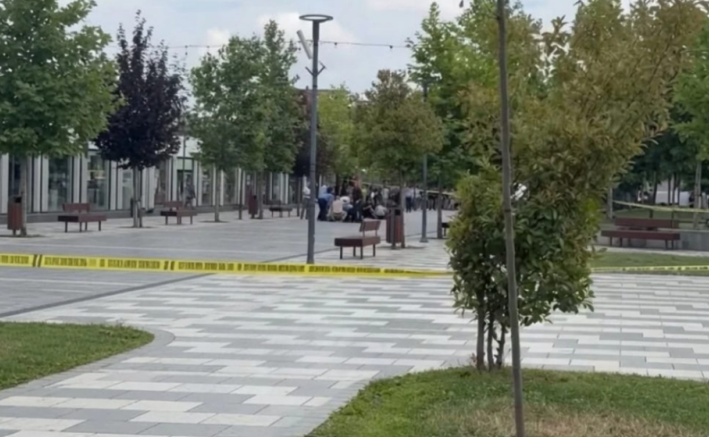 Të shtëna me armë në qendër të Podujevës  policia  Tre persona janë plagosur