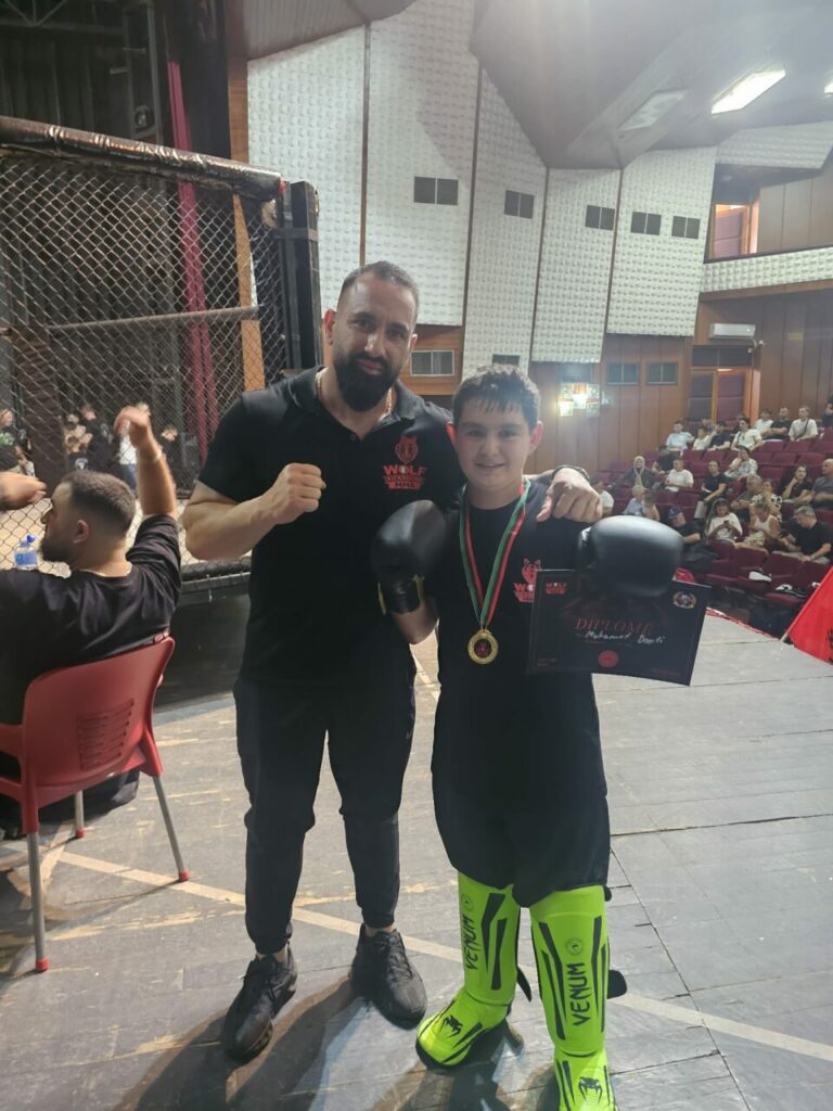 Nën drejtimin e Naim Samiut  Muhammed Dauti fiton debutimin në Kickboxing   MMA