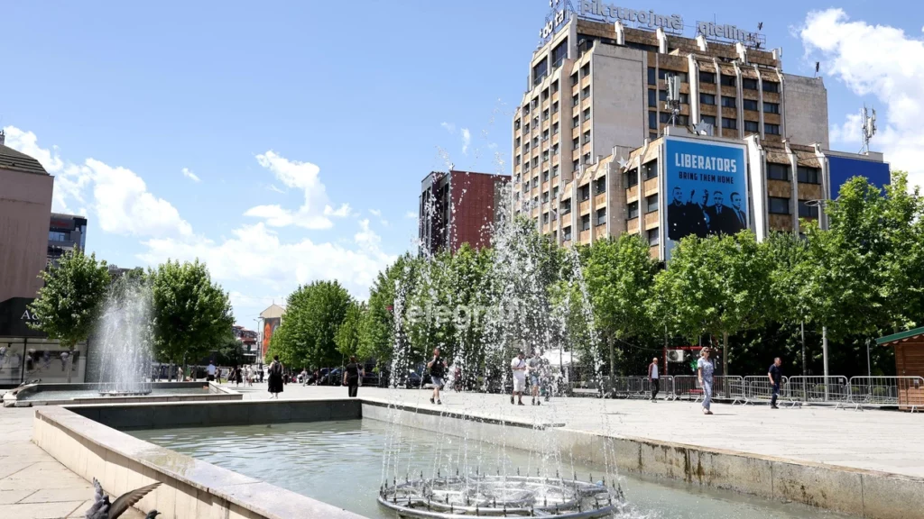 Sot temperaturat deri në 37 gradë