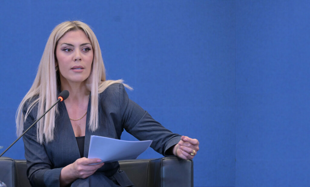  Nuk mjafton kërkimfalja    Deliu Kodra kërkon shkarkimin e Elvis Hoxhës
