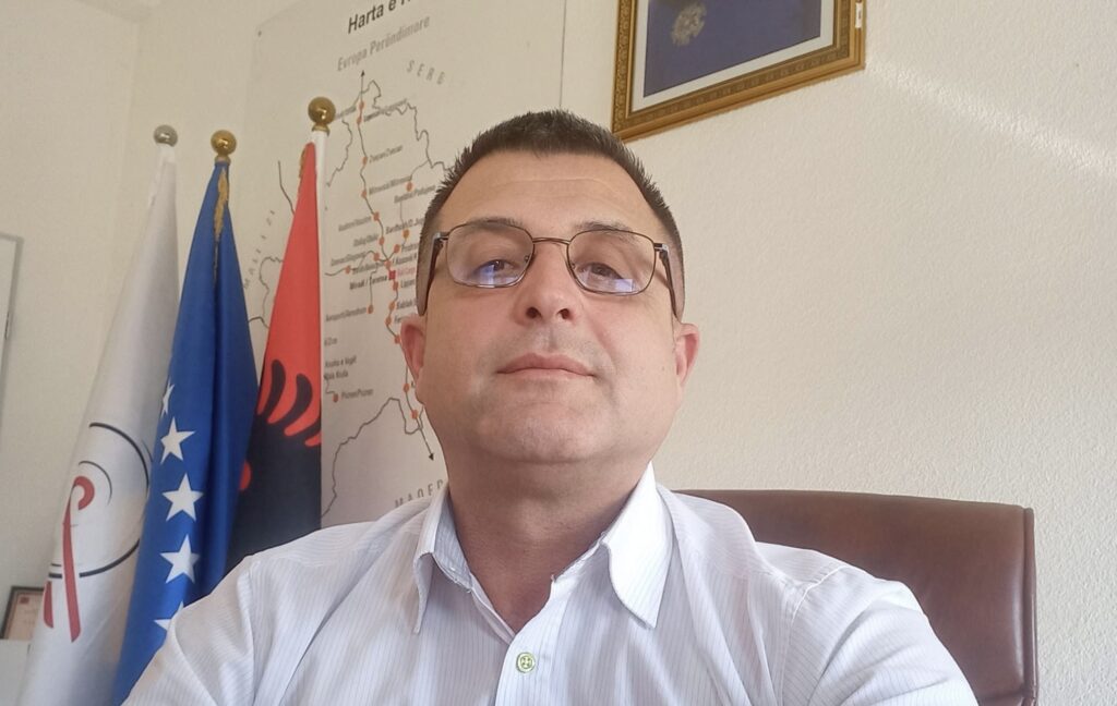 Komenti skandaloz i kryeshefit të Tainkos për deputeten e PDK   Jam kah e lëshoj edhe gruan 