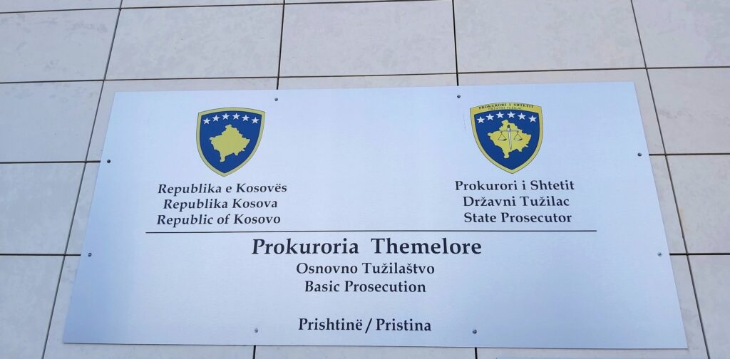 Ngjarjet në Kuvend  Prokuroria thotë se u kërcënua një polic   autorizon policinë t i sigurojë pamjet