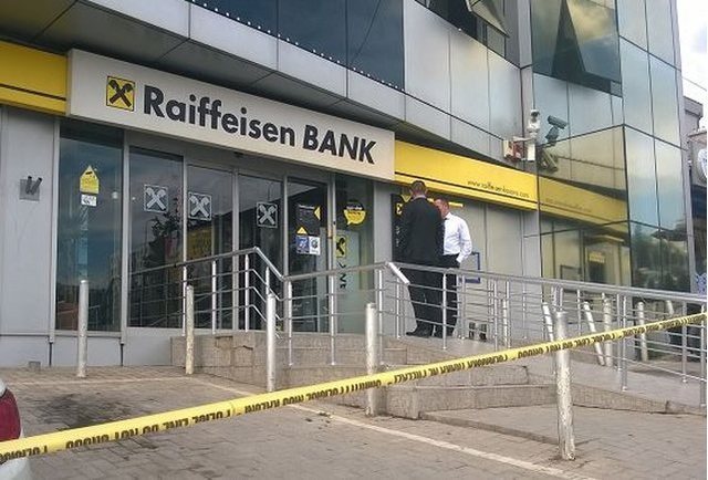 zbulohet-skema-sesi-dy-persona-hakeruan-raiffeisen-bank-duke-i-marre-200-mije-euro-klienteve