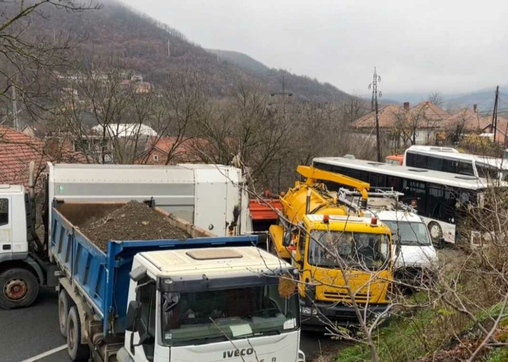 Shtyhet për 15 shtator gjyqi ndaj të akuzurave për barrikadat në veri më 2022