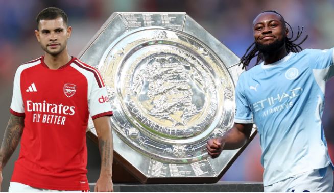 Arsenali apo Manchester City  Kush do ta fitojë trofeun e parë të sezonit në Angli