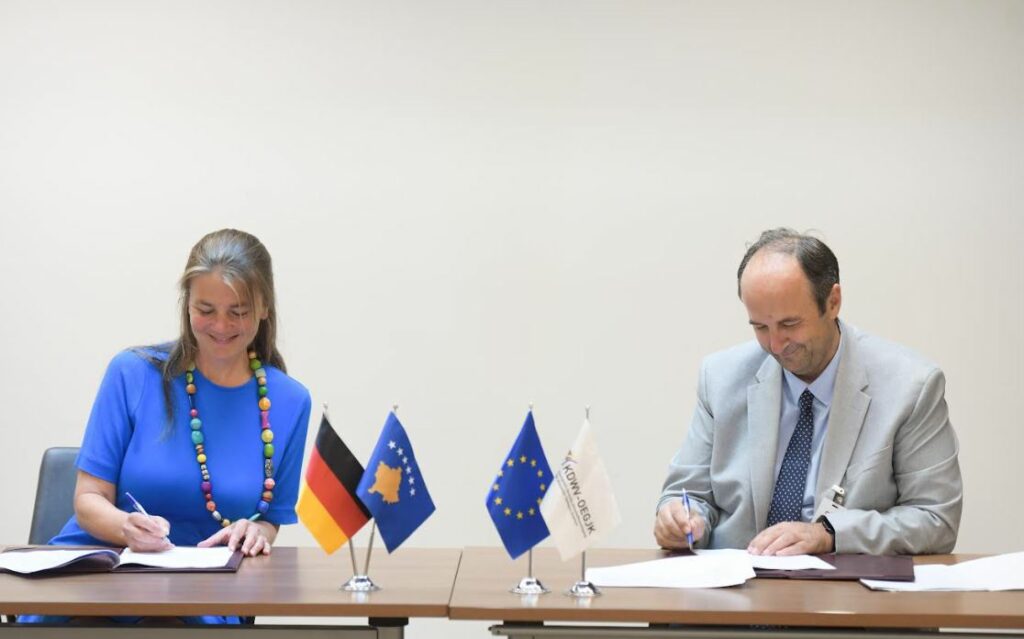 GIZ i dhe OEGjK ja nënshkruajnë marrëveshje granti për investime në energjinë e ripërtëritshme