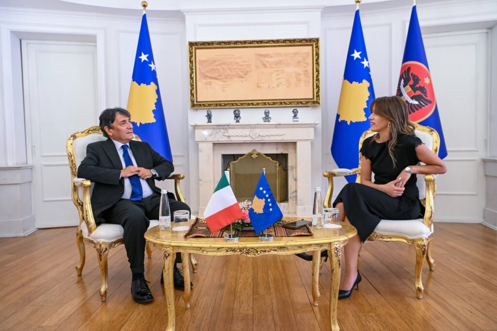 Haxhiu takon ambasadorin italian  në fokus marrëdhëniet Kosovë Itali