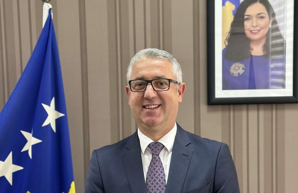 Bekim Hoxha nuk është më në krye të AUV it  transferohet në Agjencinë Pyjore