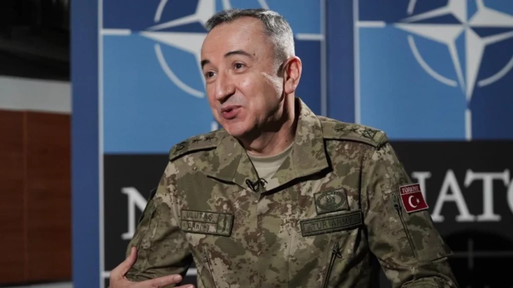 NATO rishikon praninë në Kosovë  Ulutas  Nëse vazhdon stabiliteti  KFOR i mund të zvogëlojë gradualisht numrin e ushtarëve