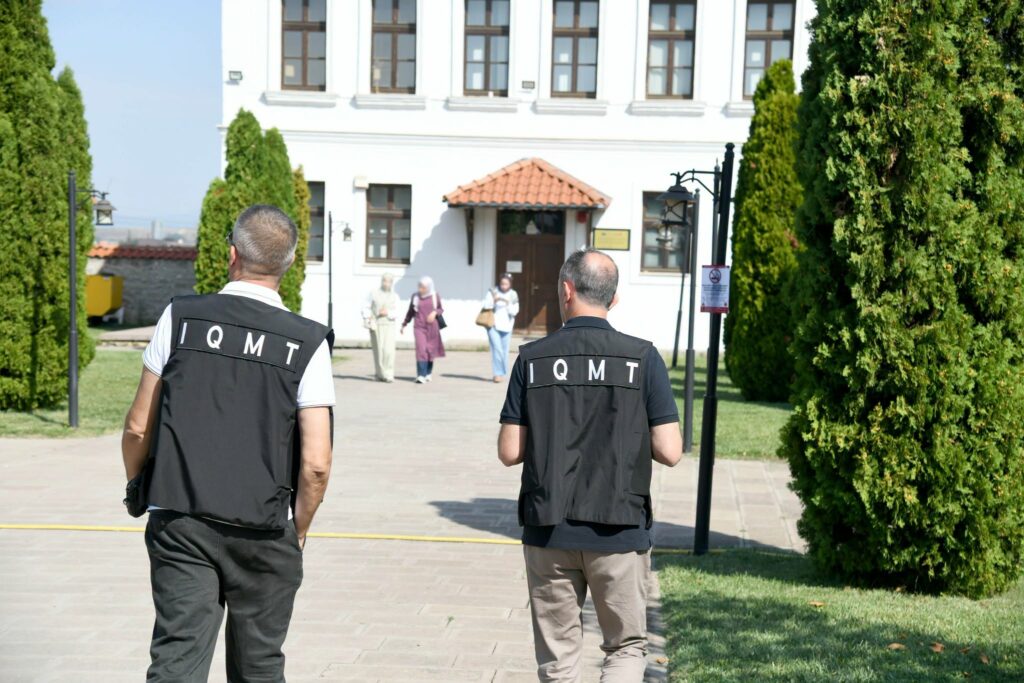 iqmt-ja-ne-aksion-gjobiten-udherrefyesit-turistike-pa-licence