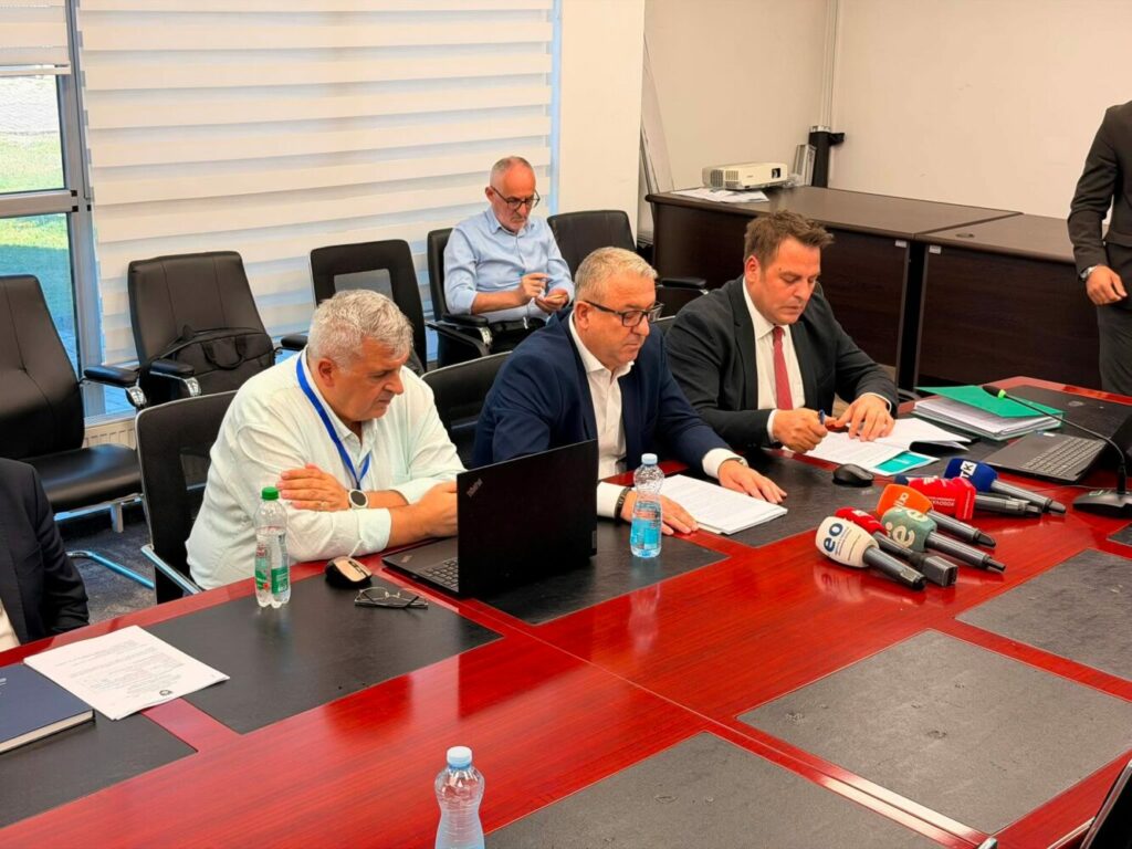 AUV i  Në 46 raste u gjet prani ose mosdeklarim i vajit të palmës në produktet e qumështit