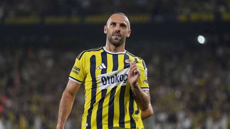 Vedat Muriqi shënon ndaj Lyonit  Kosovari i jep epërsinë Fenerbahçes