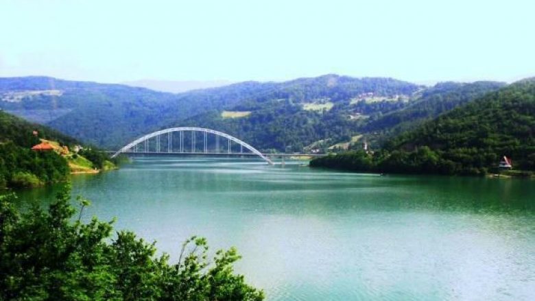 Ideja e Vuçiqit për Ibrin  Kërcënim politik apo skenar real me pasoja për Kosovën 
