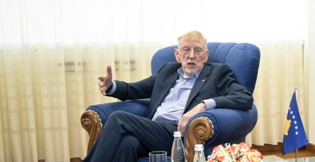 Walker paralajmëron thellim të përçarjes nëse partitë nuk bashkohen për presidentin