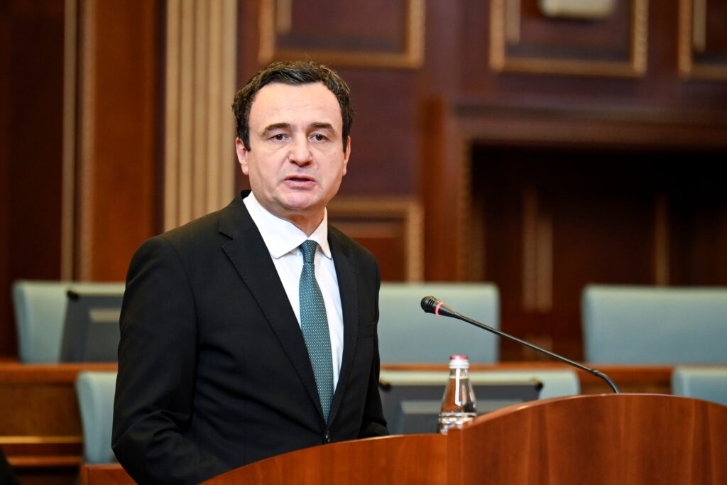 VV u ankua sot për Listën Serbe  por edhe Albin Kurti nga Kuvendi i referohej komunitetit serb si  popull serb 