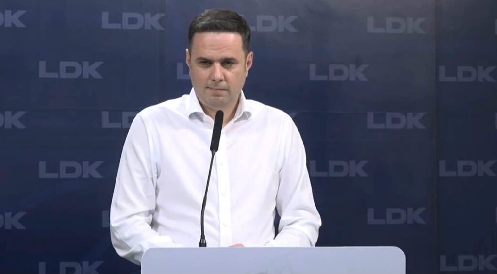 LAJMI I FUNDIT  Gjashtë deputetë të LDK së kundër Bekim Sejdiut  Abdixhiku  Pashmangshëm shkojmë në zgjedhje