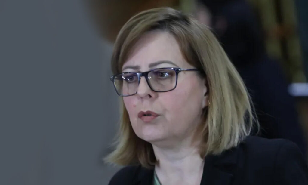 Bajrami e prerë  Asnjëherë s do pranoja të bëhesha ministre e Kurtit