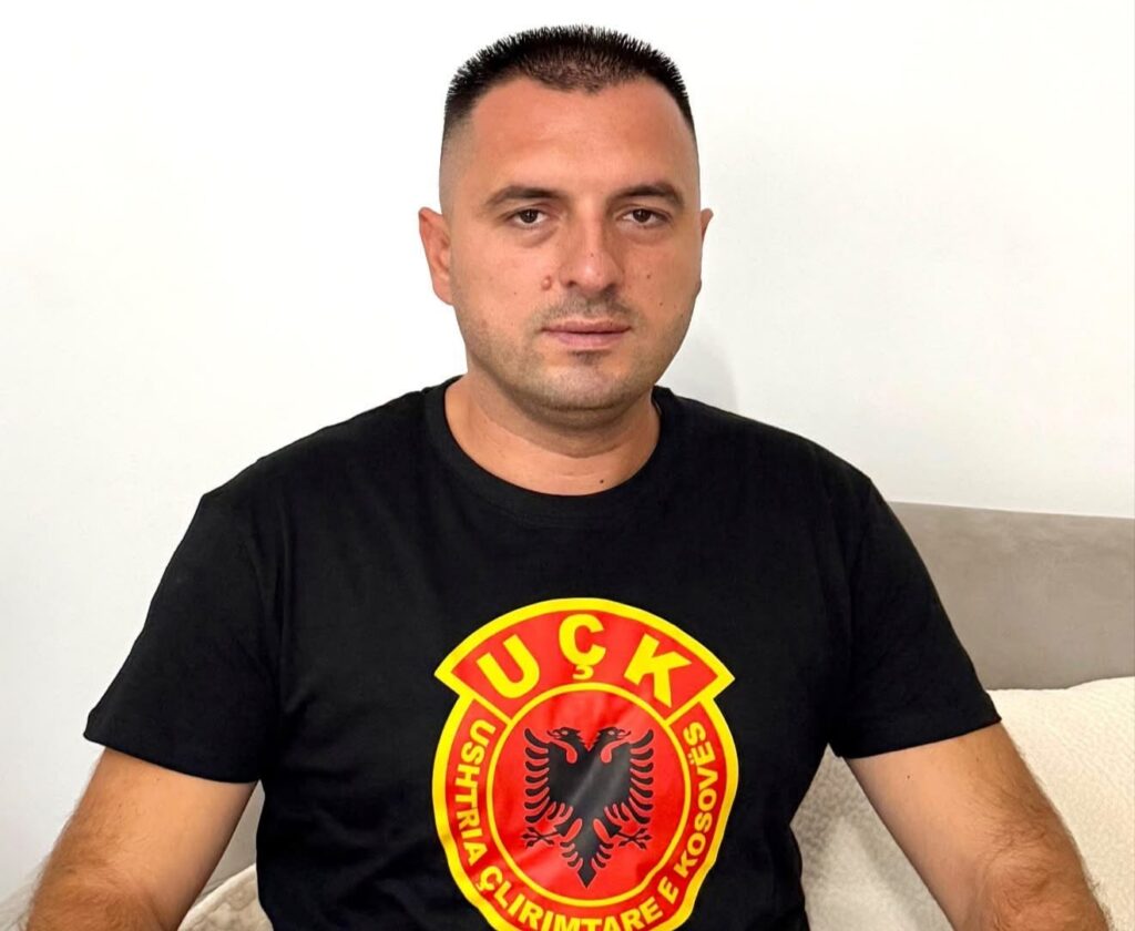 Fahri Fazliu i ri sonte flet në natën e 11 të të protestës  Jo në emrin tim 