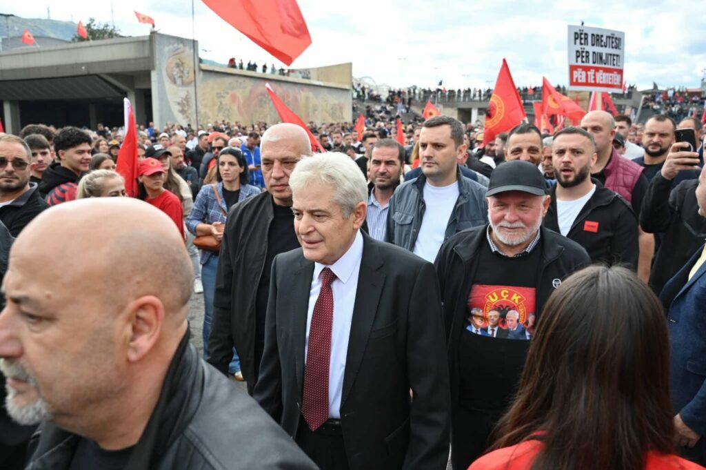 Ahmeti  Ata që luftuan për lirinë e Kosovës nuk mund të gjykohen mbi akuza të ndërtuara nga Beogradi e Moska