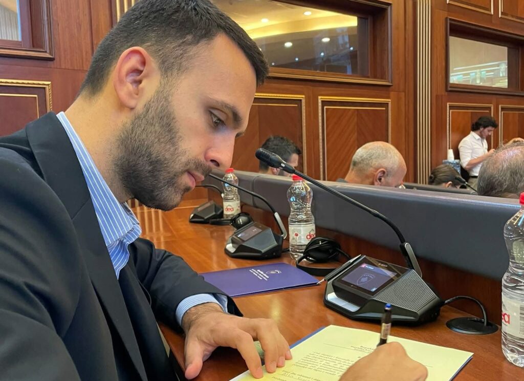 Djali i Jakup Krasniqit  Pa u votuar Ligji për Gjykatën Speciale  nuk është bërë asgjë konkrete