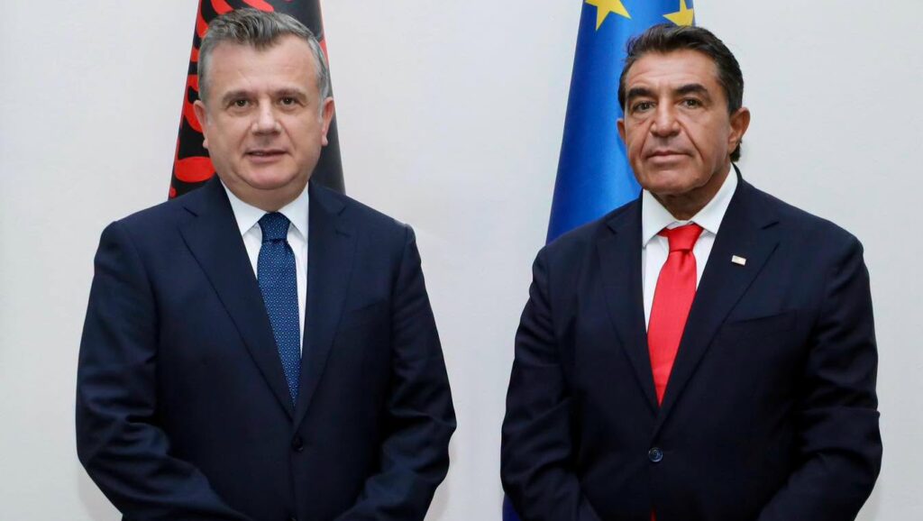 Balla takohet me të dërguarin e Trumpit  Shqipëria  model i bashkëjetesës ndërfetare