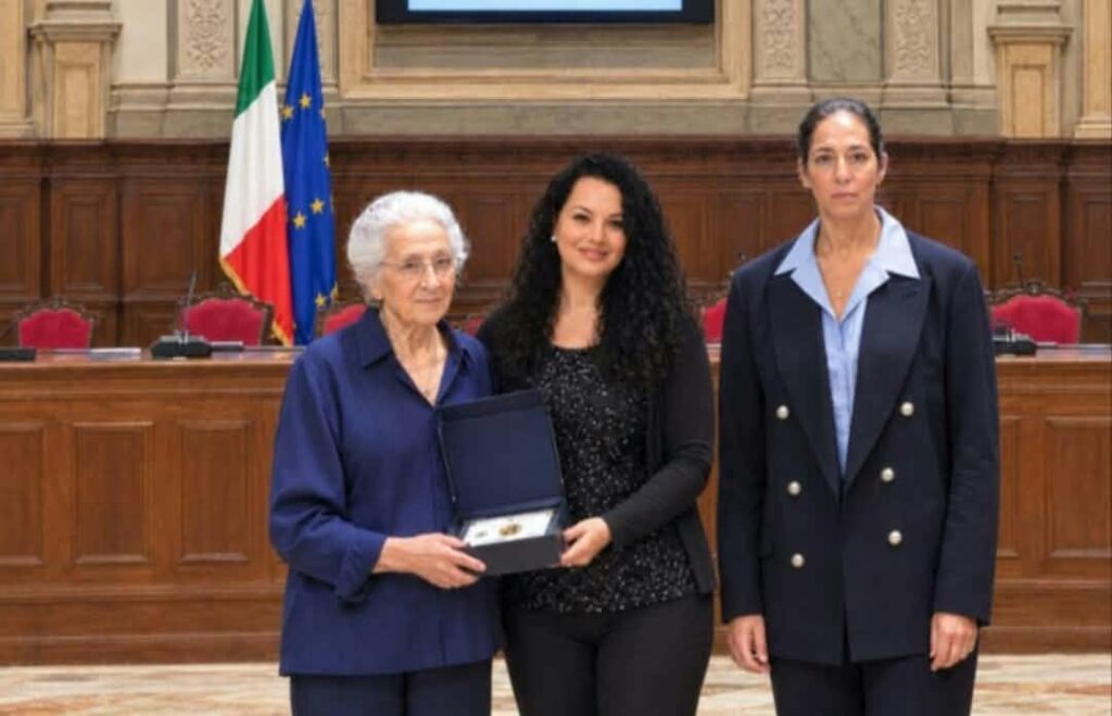 Angela Kosta nderohet me çmimin prestigjioz  Rita Levi Montalcini  në Romë