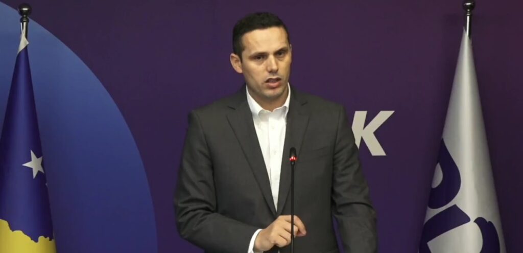 Nuk i falet skenës politike   Gruda kërkon nga Qeveria procedimin e Ligjit për Specialen në Kuvend