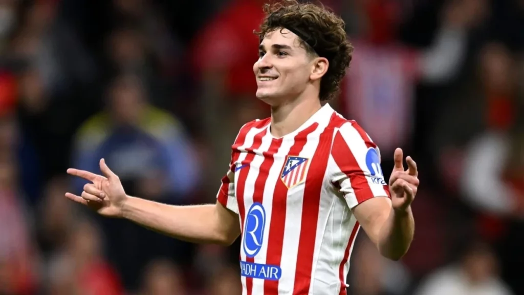 Julian Alvarez do t i ofrohet Barcelonës në janar nga Atletico Madridi