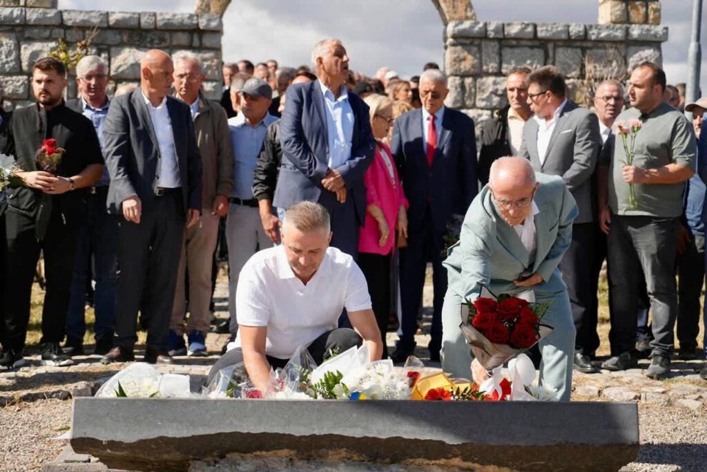 Bekim Jashari nderon Fehmi Lladrovcin  Gjithnjë e më pak mendonte për fatin e tij