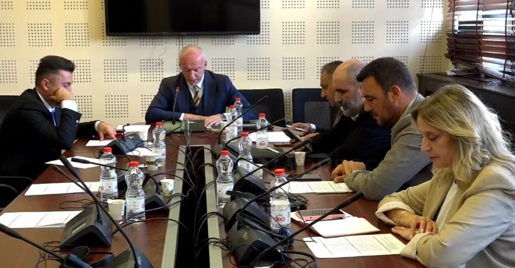 Ligji për Byronë Shtetërore miratohet në Komisionin për Legjislacion
