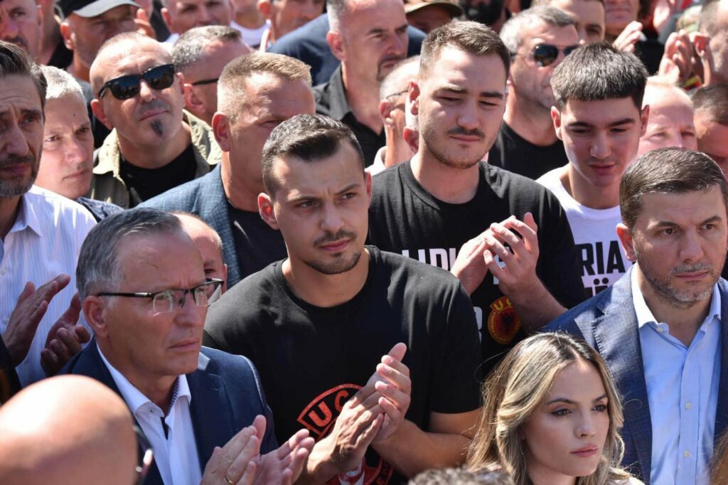 Memli Krasniqi  Do të dalim sërish në protestë  zëri ynë duhet të dëgjohet çdo ditë