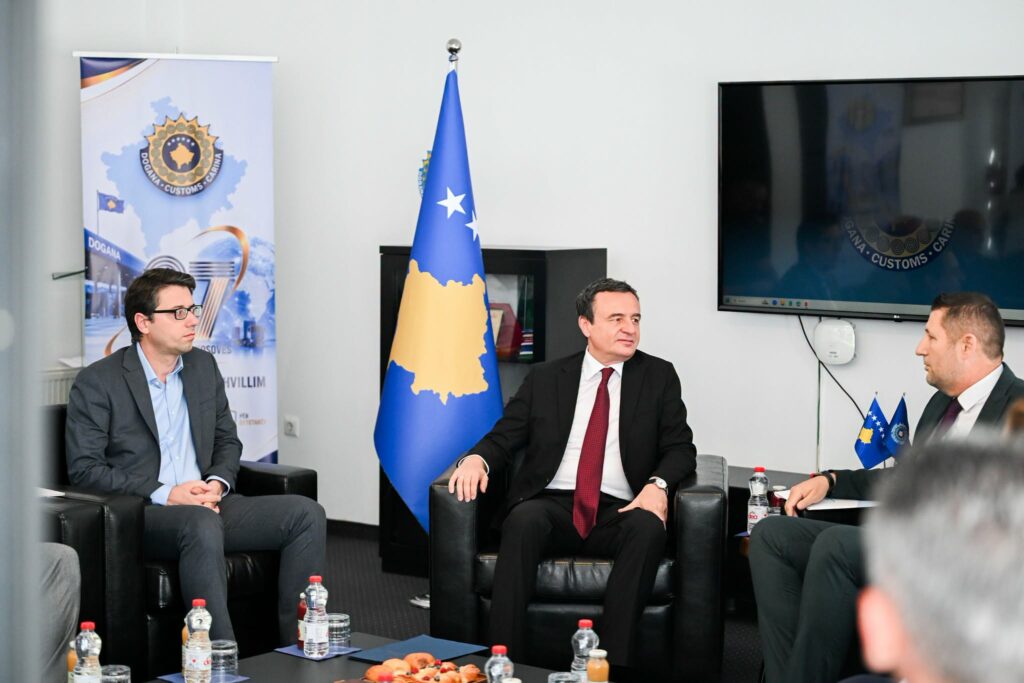 kurti-viziton-doganen-te-hyrat-jane-rritur-6-arrijne-ne-1-miliard-e-347-milione-euro