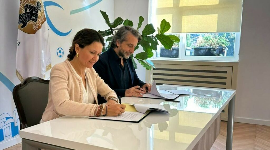 UNICEF në Kosovë nënshkruan partneritete me gjashtë komuna për të përmirësuar jetën e fëmijëve