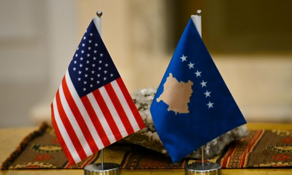 Kosova pa kontrata aktive lobimi në SHBA  ekspertët kërkojnë forcimin e diplomacisë publike