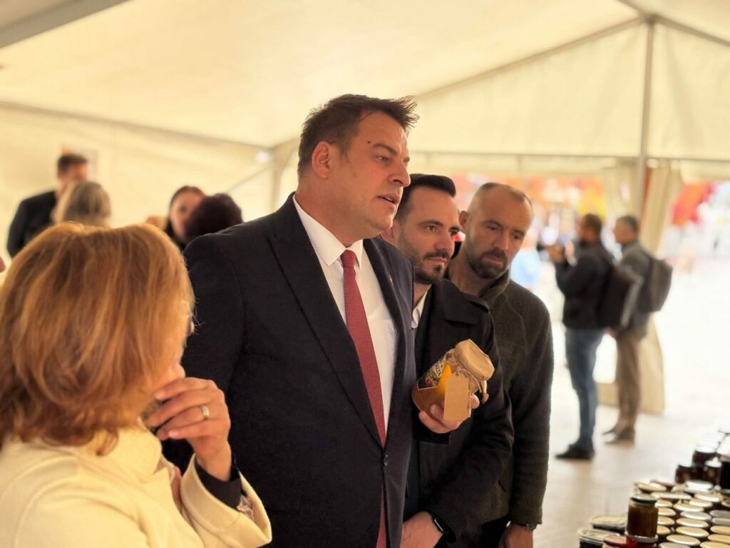 Dita e Gruas Rurale  Muja  Vetëm 5 për qind e pronave në Kosovë janë në pronësi të grave