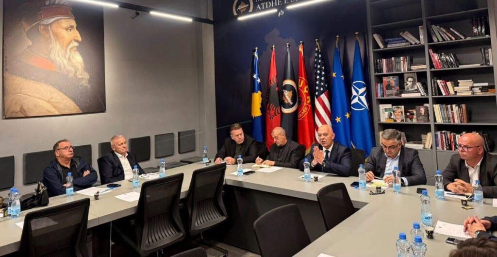 Ardian Gjini mbledh sot strukturat e Aleancës  shpalos platformën politike të partisë