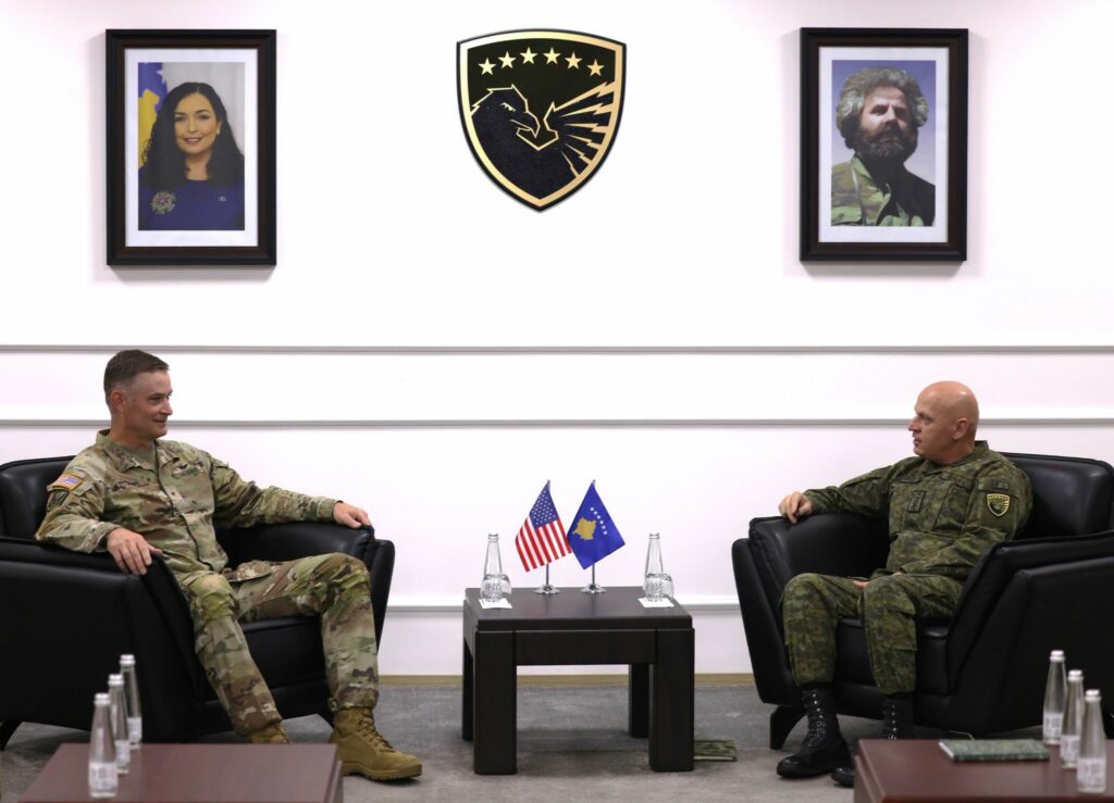 Jashari takon gjeneralin amerikan Lampe  diskutohet thellimi i partneritetit mes FSK së dhe Gardës së Ajovës