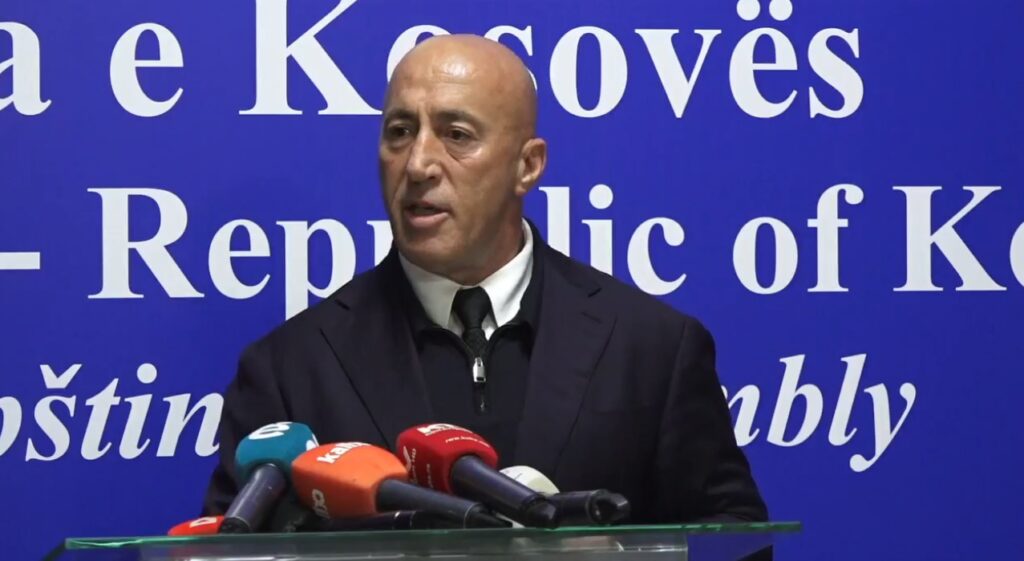 Haradinaj  Kurti i dha një goditje të rëndë UÇK së  duke e lënë në gjysmë Ligjin për Specialen