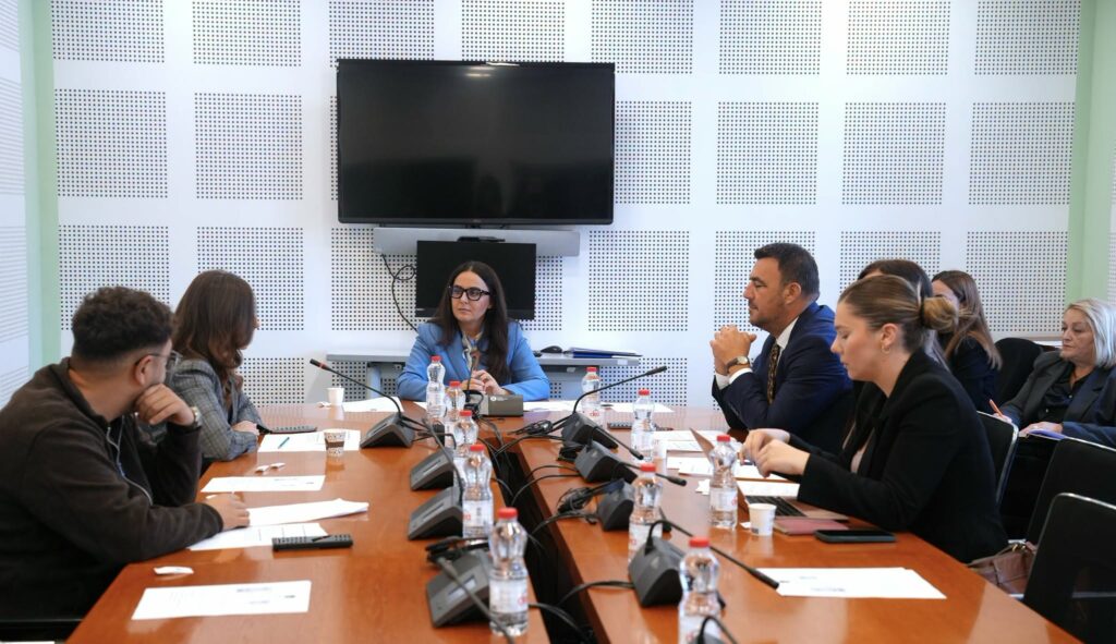 Komisioni për Integrim Evropian miraton dy projektligje për buxhetin dhe luftimin e pastrimit të parave
