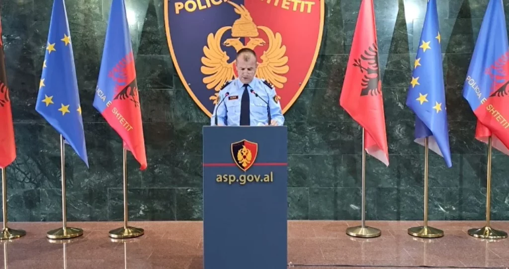 Deklarata e Policisë  Sekuestruam një karikator me fishekë luftarakë  që dyshohet se përdorej nga persona të maskuar në protestë