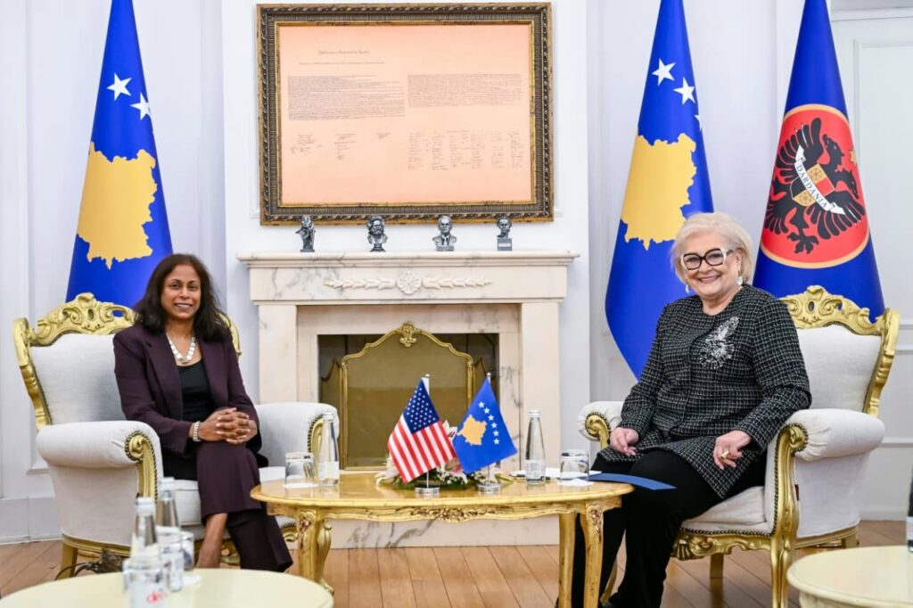 Presidentja pret në takim Prattipatin  diskutojnë për partneritetin strategjik Kosovë ShBA