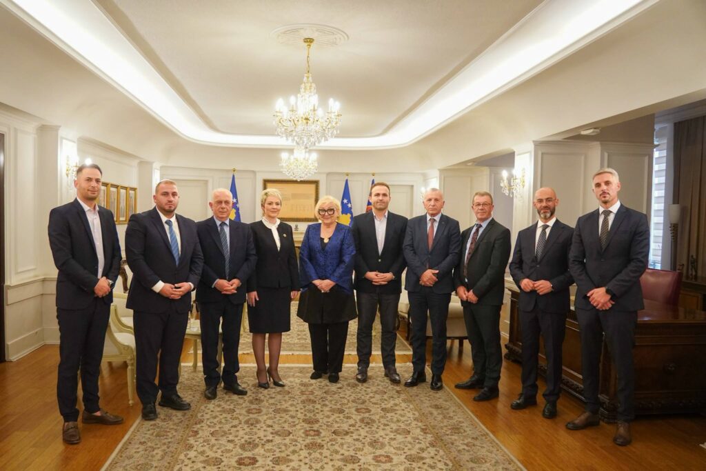 Presidentja pret delegacionin nga Lugina e Preshevës  diskutohet mbështetja për shqiptarët